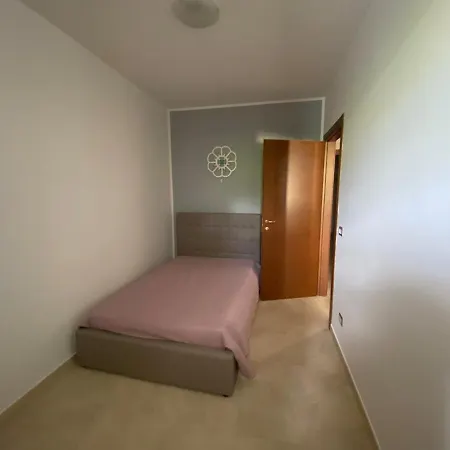 Illumina House - Giurdignano, 2 Camere, Parcheggio Privato Apartment